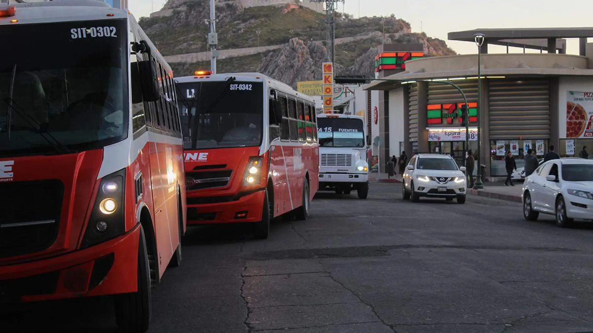 Camiones UNE falla logistica - Mike Acosta (3)